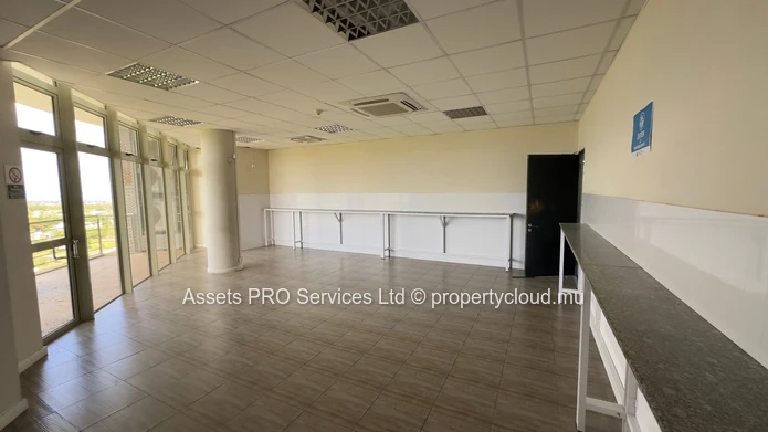 Full-Floor Office Space for Lease in NG Tower, Ebene